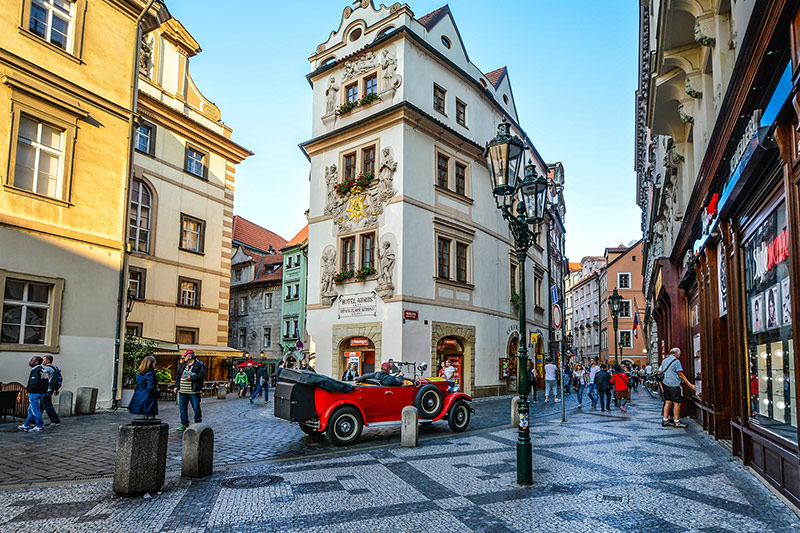 Ein tolles Erlebnis ist mit einem Stadtführer Prag garantiert